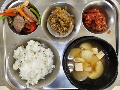 9.24:쌀밥,얼큰감자국,훈제오리야채볶음,멸치조림,배추김치