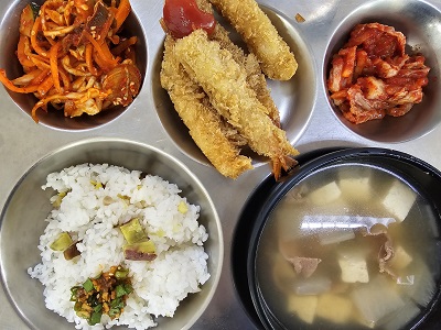 9.2:영양밥&양념장,소고기무국,새우튀김&케찹,골뱅이오이무침,배추김치