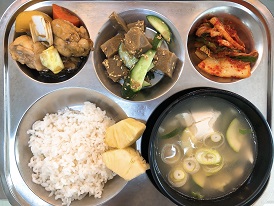 12.10:쌀밥,맑은순두부국,안동찜닭,도토리묵야채무침,배추김치,파인애플