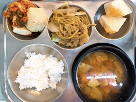 1.4:쌀밥,감자호박된장국,싱가폴식볶음면,온두부,김치볶음,멜론