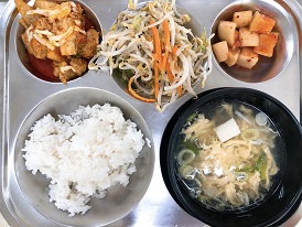 6.26:쌀밥,두부계란국,치즈닭살김치볶음,숙주무침,깍두기