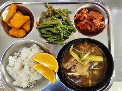 5.10:쌀밥,닭개장,생선너겟&소스,롱빈볶음,배추김치,오렌지
